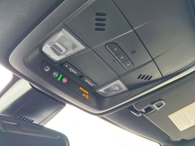 Used 2025 Chevrolet Blazer RS image 50