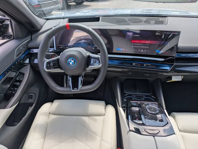 New 2026 BMW i5 M60 w/ Executive Package AWD/4WD image 16