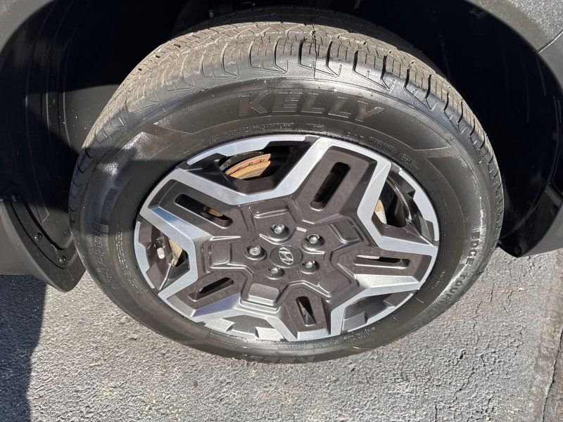 Used 2023 Hyundai Santa Fe Limited AWD/4WD image 33