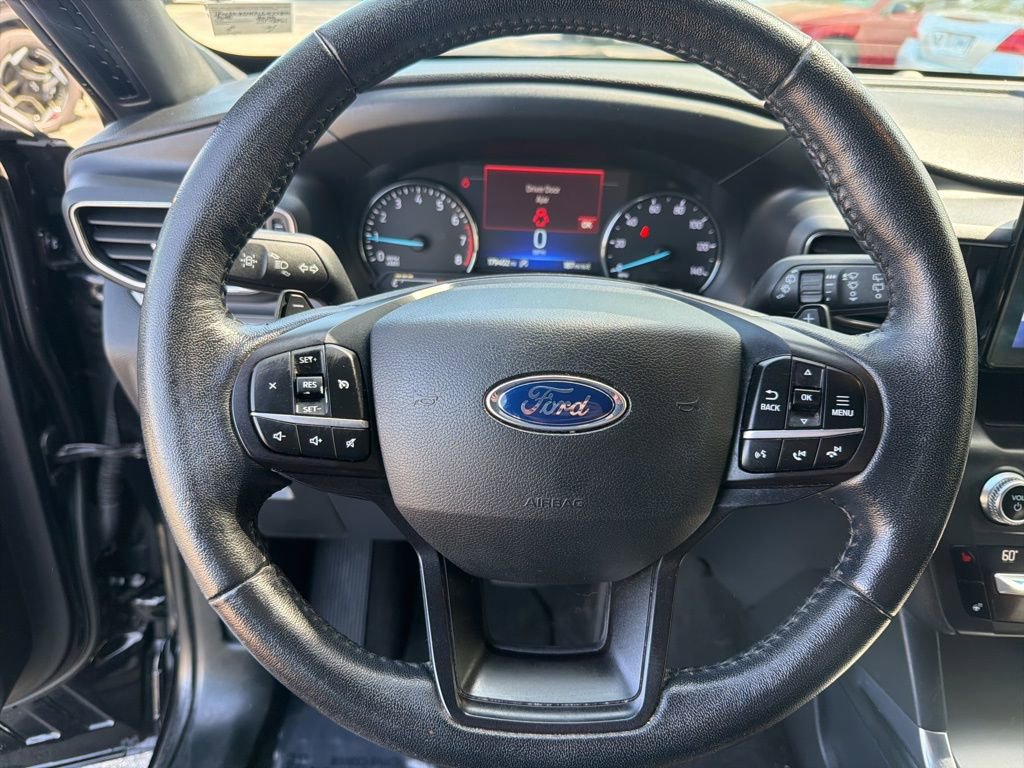 Used 2020 Ford Explorer XLT w/ Equipment Group 202A image 17