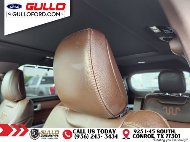 Used 2023 Ford Explorer King Ranch w/ Technology Package image 16