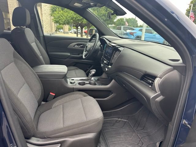 Used 2023 Chevrolet Traverse LT FWD image 29