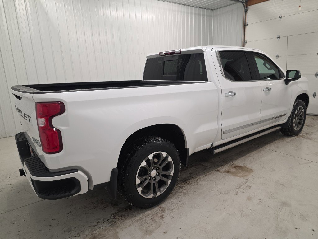 Used 2022 Chevrolet Silverado 1500 High Country w/ Z71 Off-Road Package image 13
