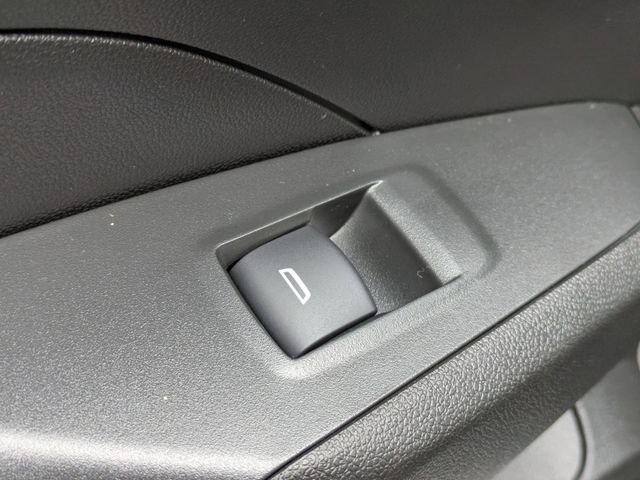 New 2026 Chevrolet Trax ACTIV w/ Sunroof Package image 24