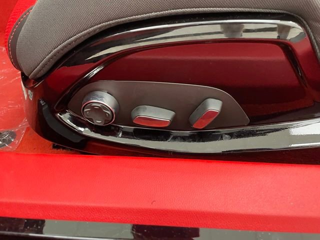 New 2025 Chevrolet Corvette Z06 w/ Z07 Performance Package image 10