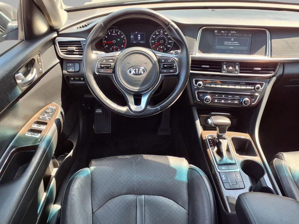 Used 2018 Kia Optima EX w/ Premium Package FWD image 4