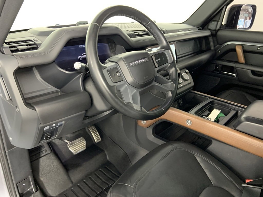 Used 2020 Land Rover Defender 110 X image 24