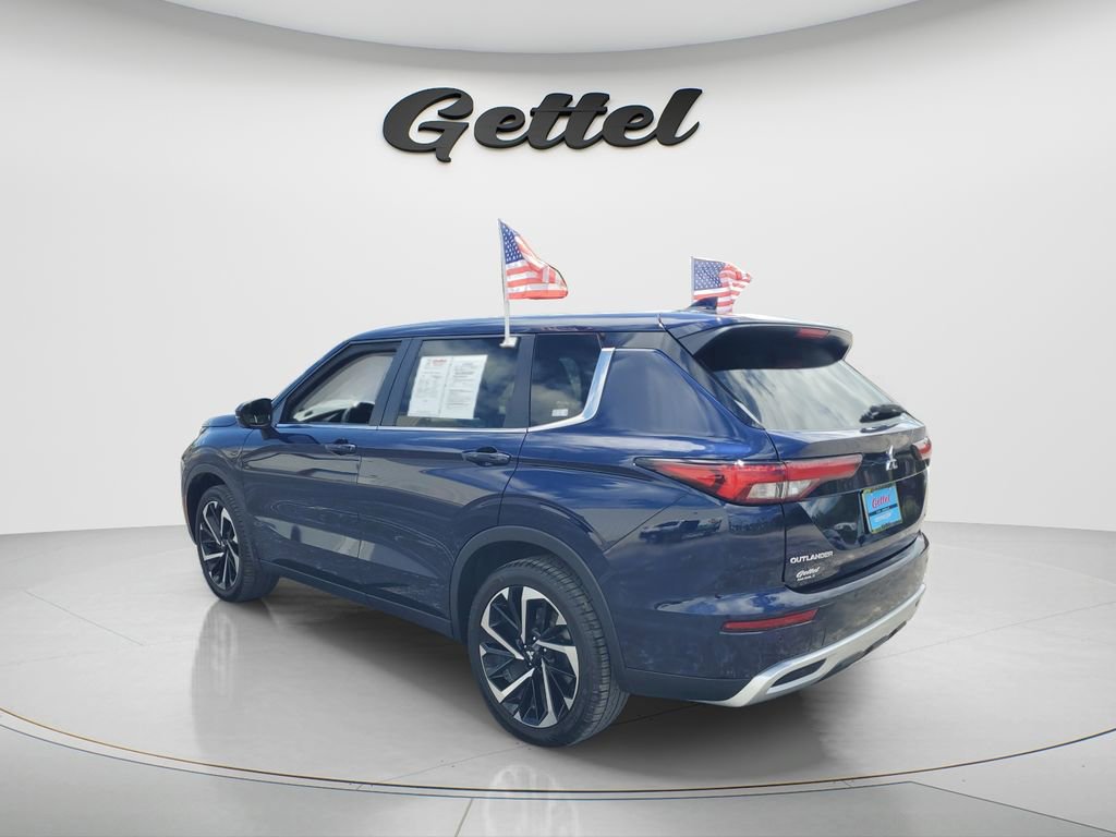 Used 2024 Mitsubishi Outlander SE image 14