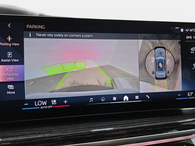 Used 2025 BMW 740i xDrive AWD/4WD image 19