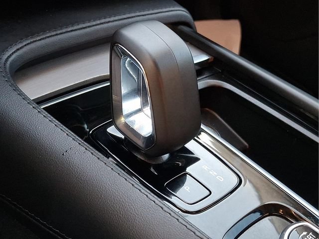 Certified 2024 Volvo XC90 B5 Core w/ Protection Package Premier AWD/4WD image 13