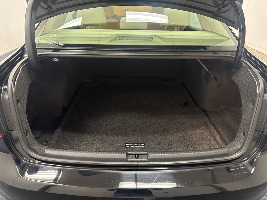 Used 2012 Volkswagen Passat 2.5 SE FWD image 15