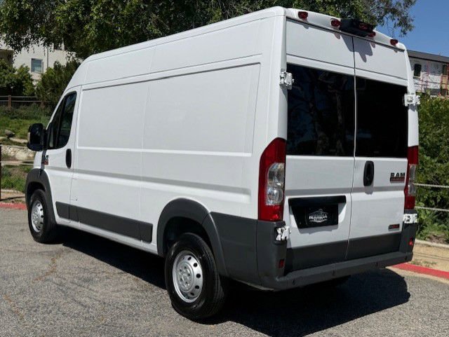 Used 2016 RAM ProMaster 2500 FWD image 2