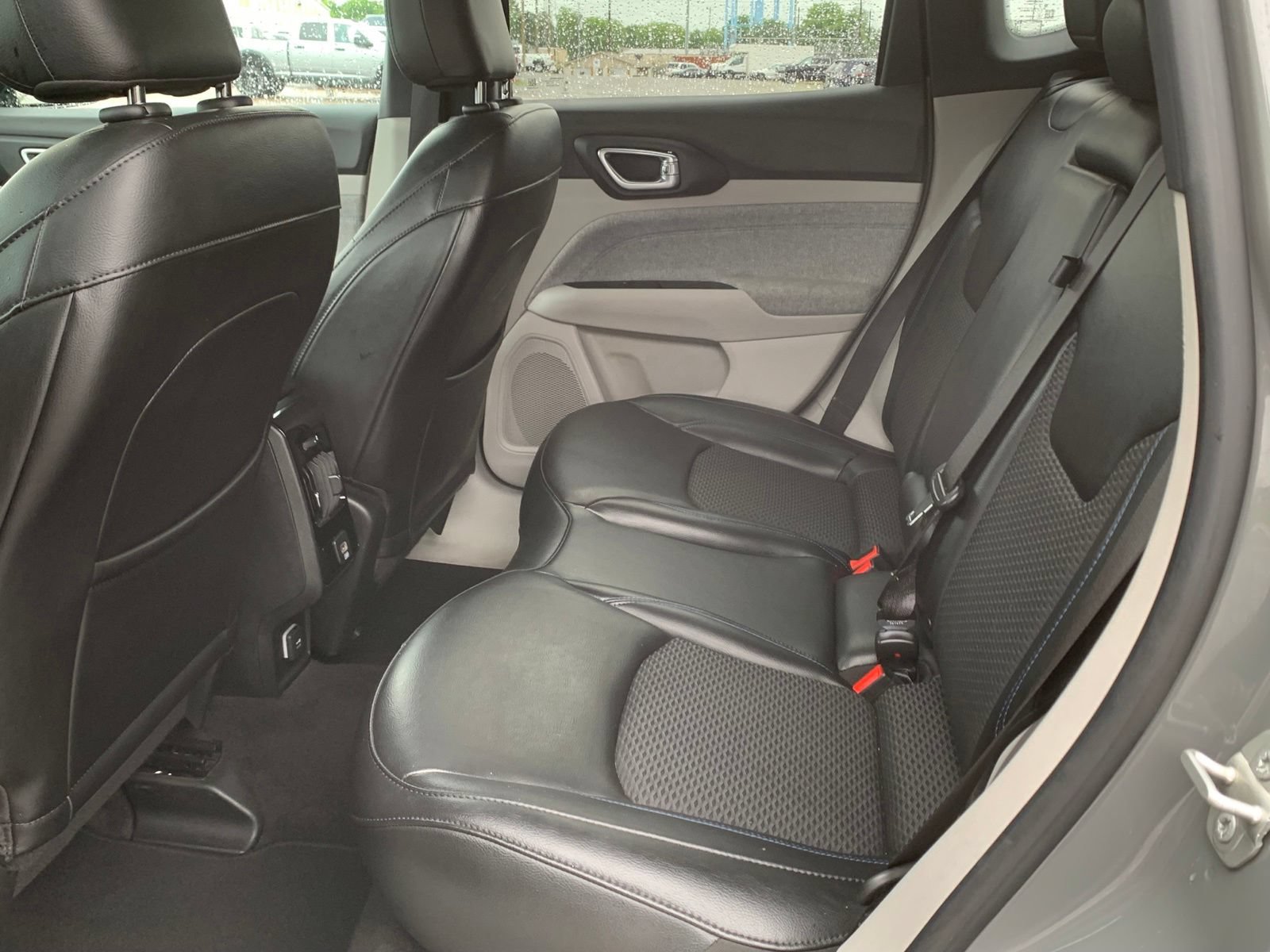 Used 2023 Jeep Compass Latitude AWD/4WD image 18