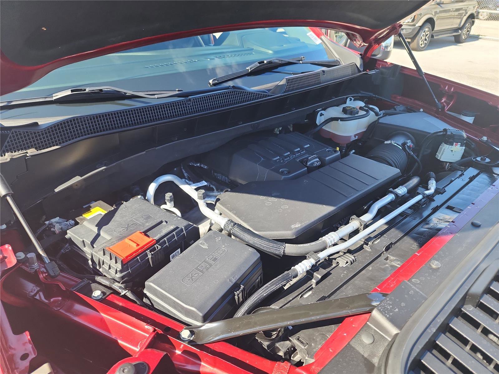 Used 2024 Chevrolet Silverado 1500 LT image 13