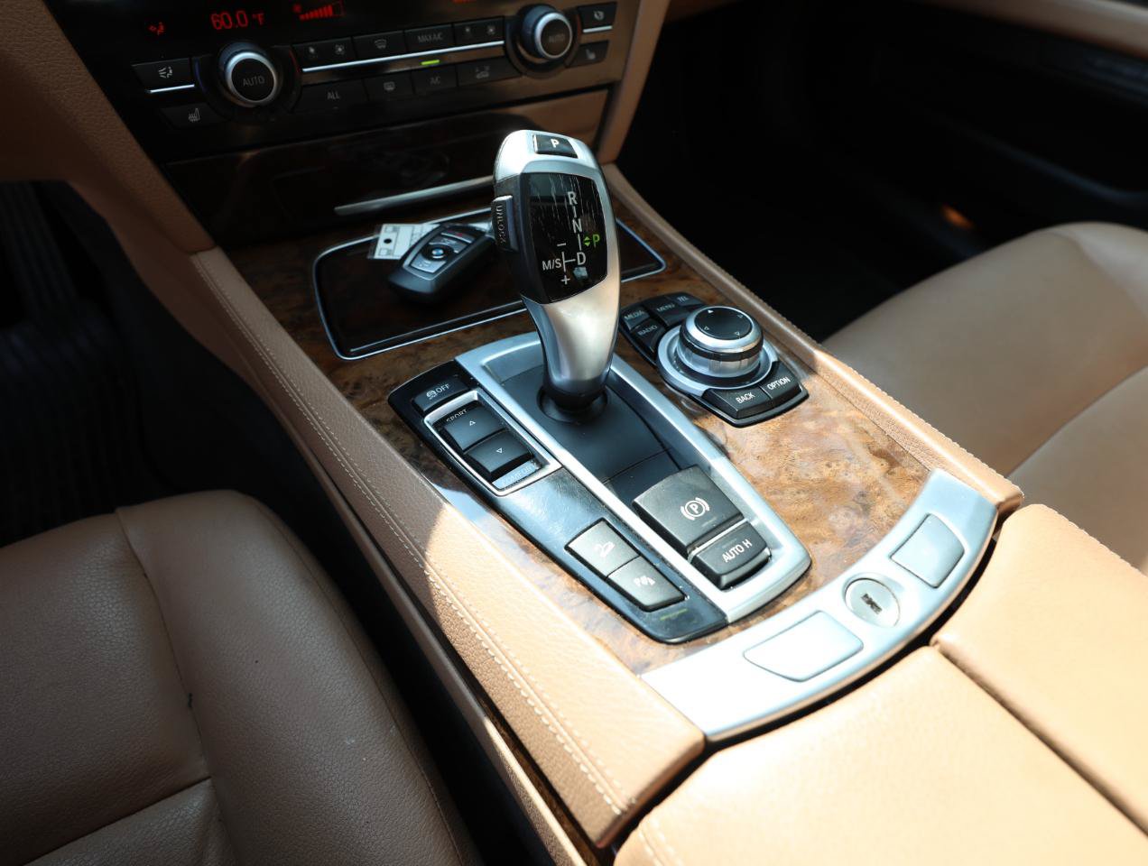 Used 2013 BMW 740Li xDrive AWD/4WD image 19