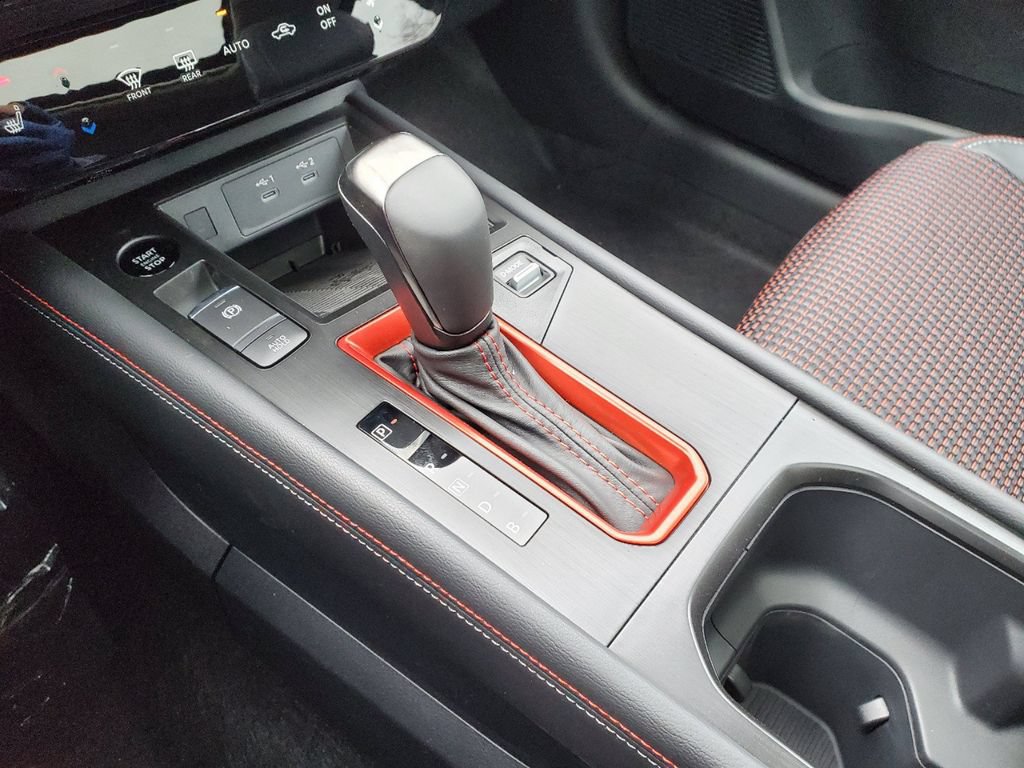 New 2026 Nissan Kicks SR w/ SR Premium Package FWD image 30