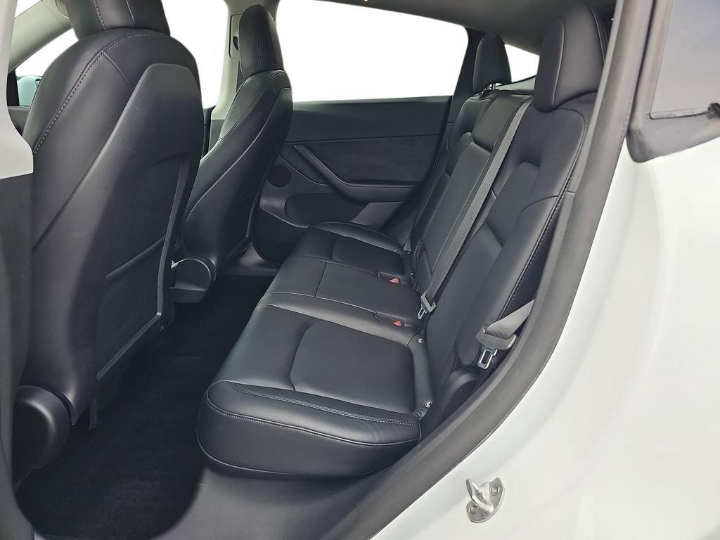 Used 2022 Tesla Model Y Long Range AWD/4WD image 14
