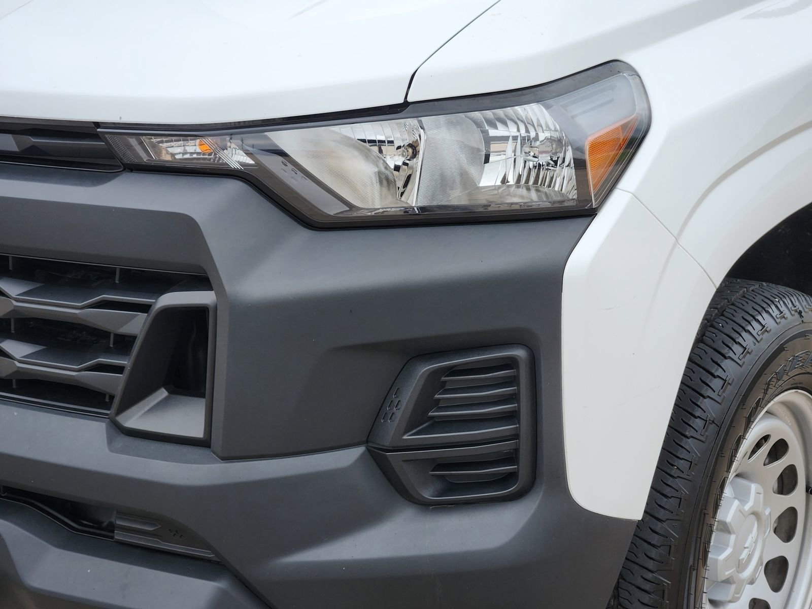 Used 2024 Chevrolet Colorado W/T w/ WT Convenience Package II AWD/4WD image 11