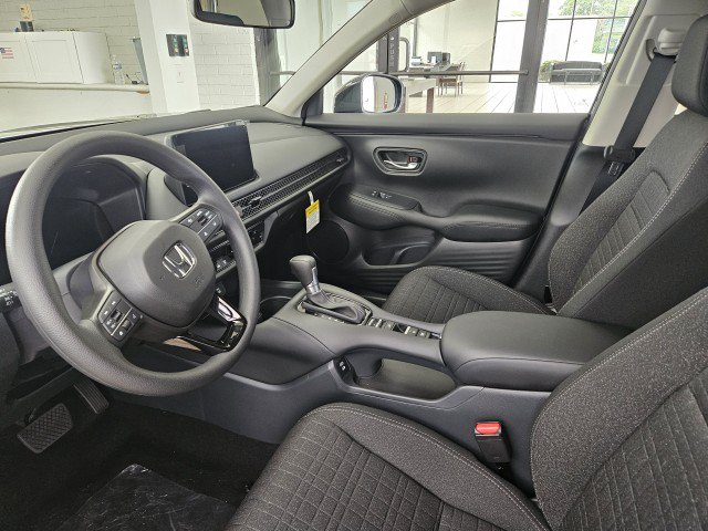 New 2027 Honda HR-V LX image 8