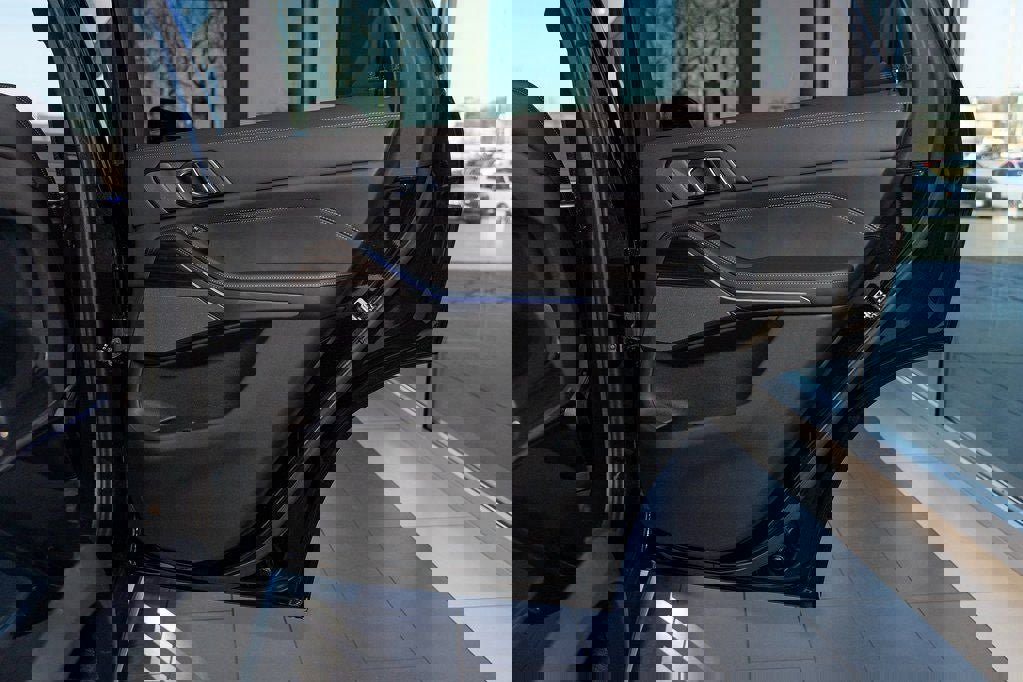 New 2026 BMW X5 xDrive50e image 35