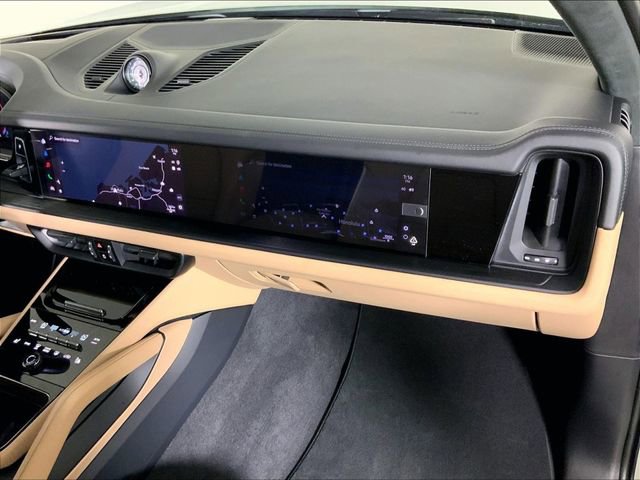Used 2025 Porsche Cayenne GTS image 17