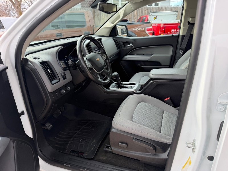 Used 2018 Chevrolet Colorado LT w/ LT Convenience Package image 11