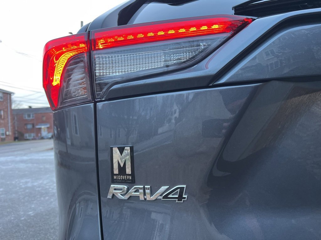 Used 2025 Toyota RAV4 LE image 10