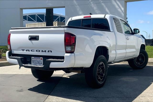 Used 2018 Toyota Tacoma SR w/ SR Convenience Package RWD image 13