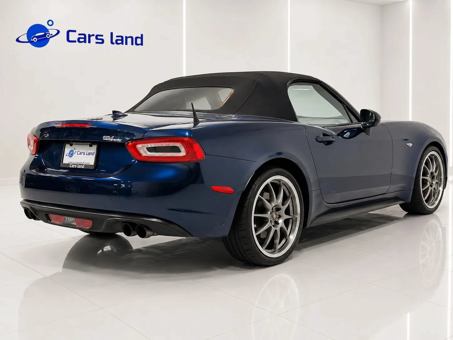 Used 2020 FIAT 124 Spider RWD image 3
