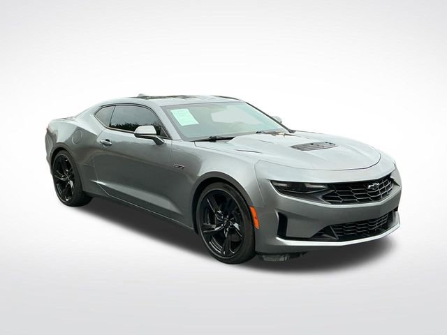 Used 2021 Chevrolet Camaro LT w/ Technology Package image 10