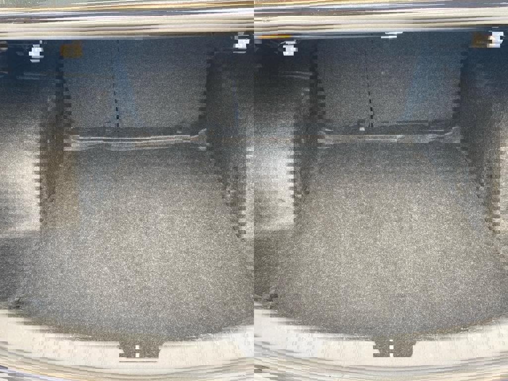 Used 2022 Chevrolet Malibu LT image 16