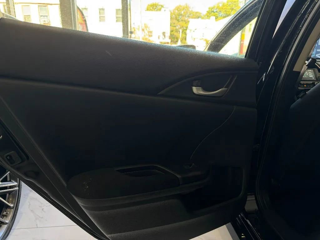 Used 2019 Honda Civic EX image 23