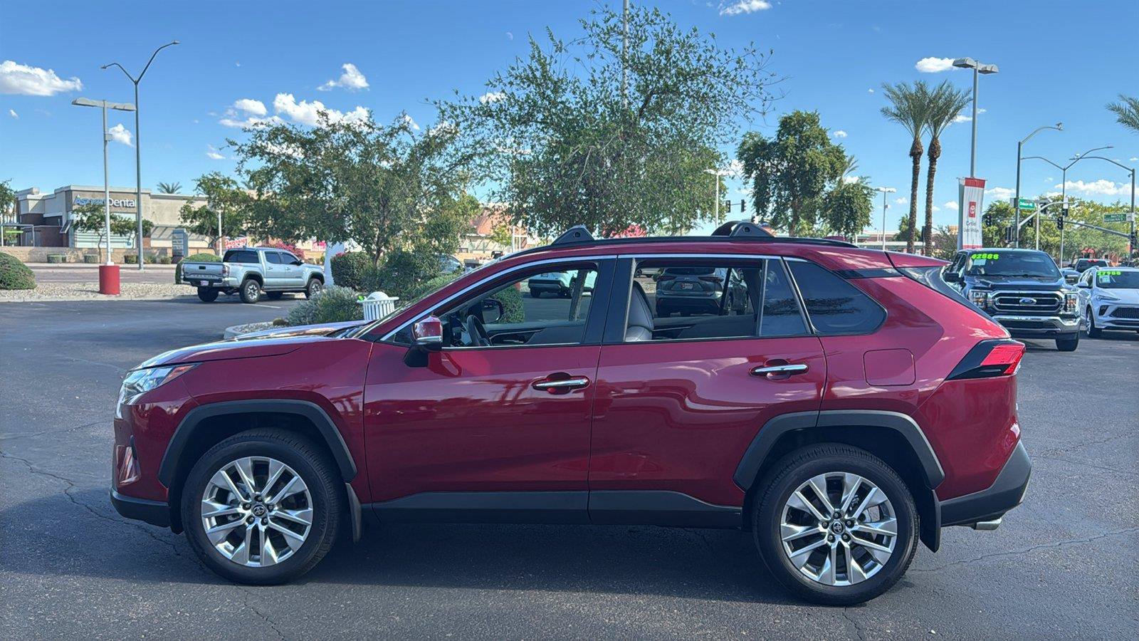 Used 2025 Toyota RAV4 Limited w/ Advanced Technology Package FWD image 5