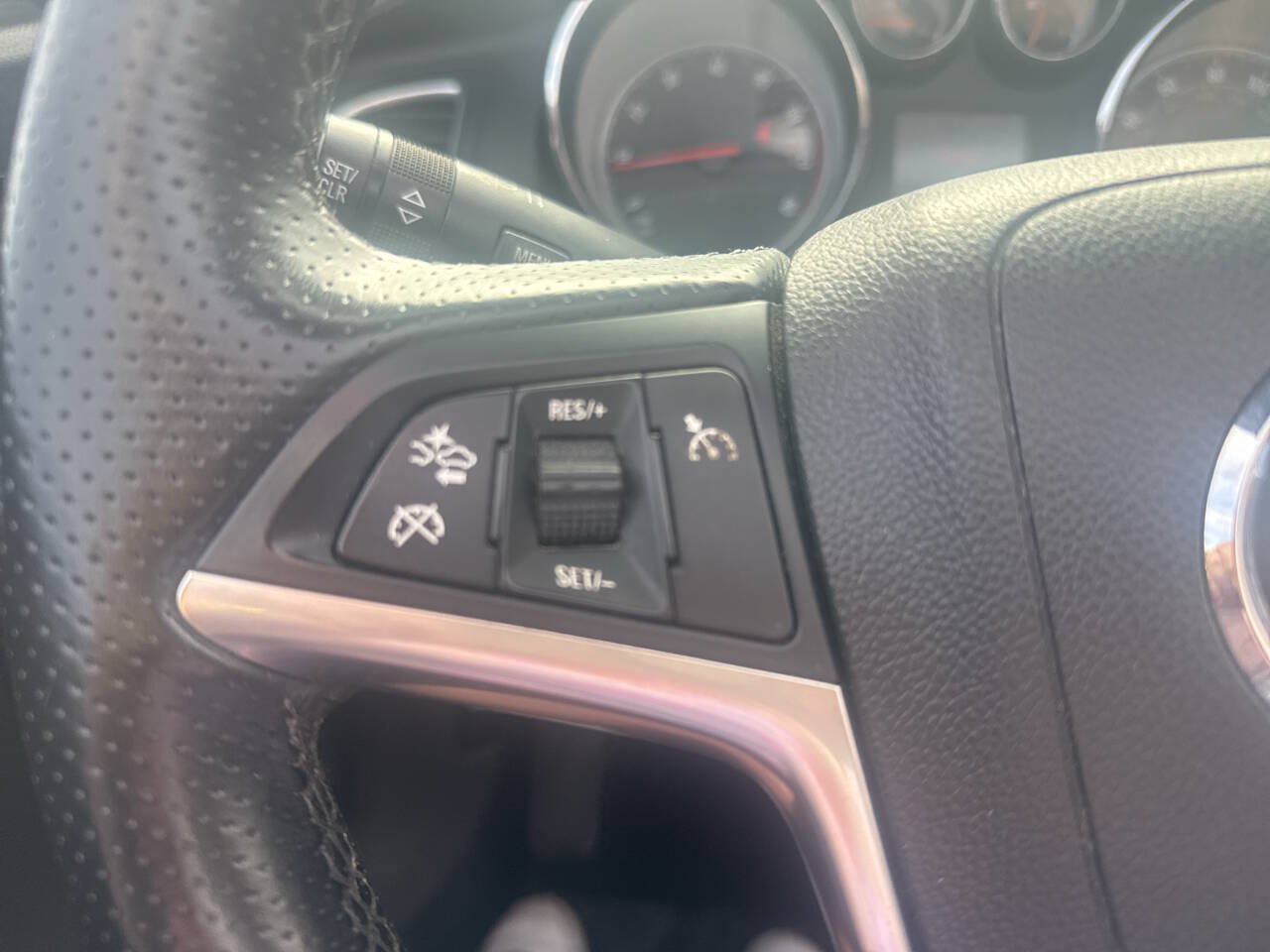 Used 2018 Buick Cascada Sport Touring w/ Dark Effects Package FWD image 35