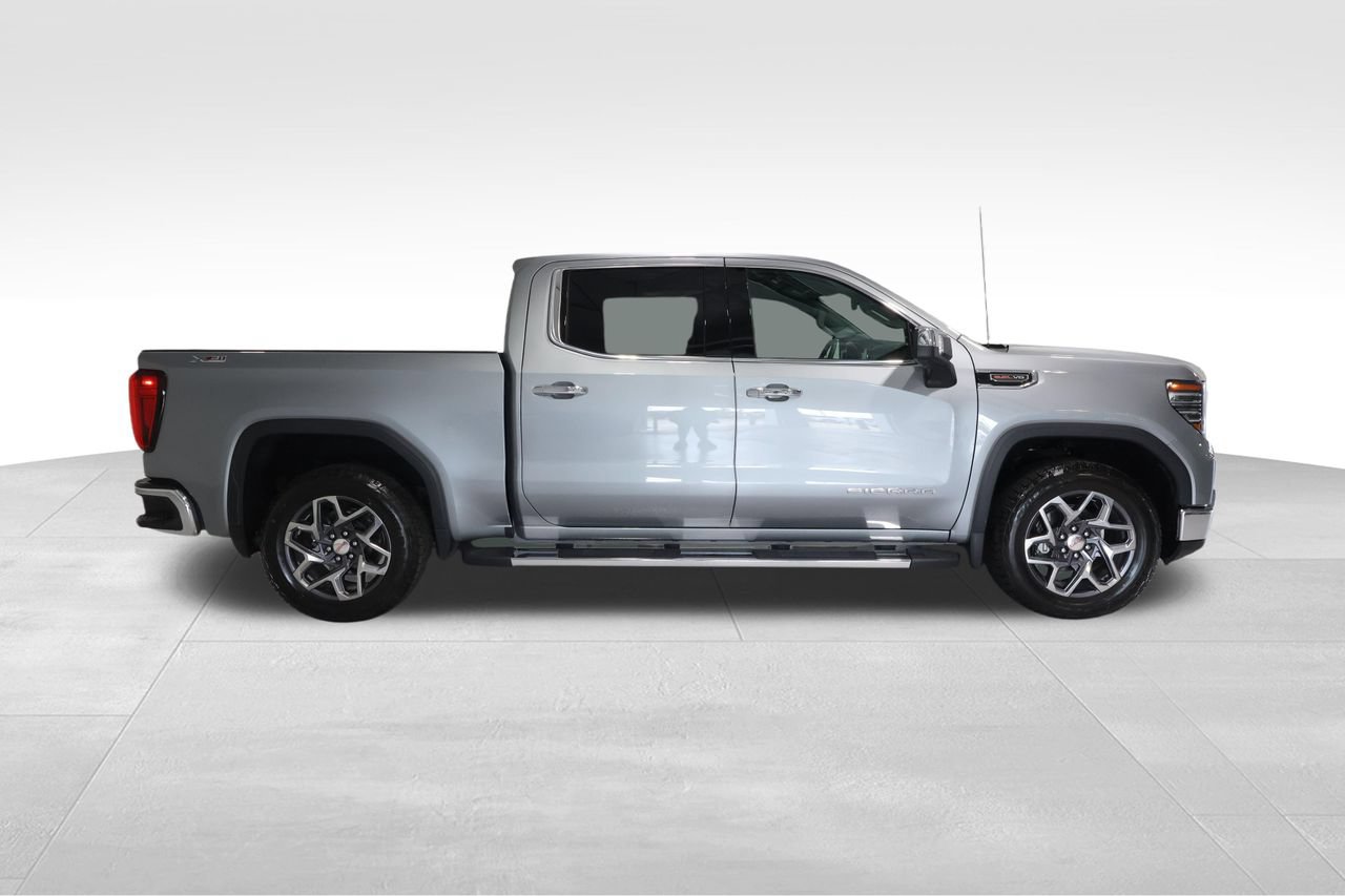 Used 2025 GMC Sierra 1500 SLT w/ SLT Premium Plus Package AWD/4WD image 5