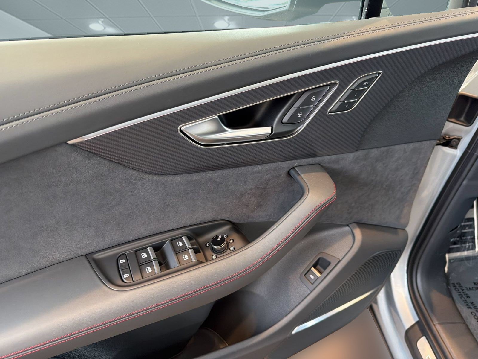 New 2026 Audi SQ7 Prestige AWD/4WD image 15