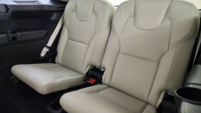 New 2026 Volvo XC90 T8 Ultra w/ Lounge Package AWD/4WD image 33