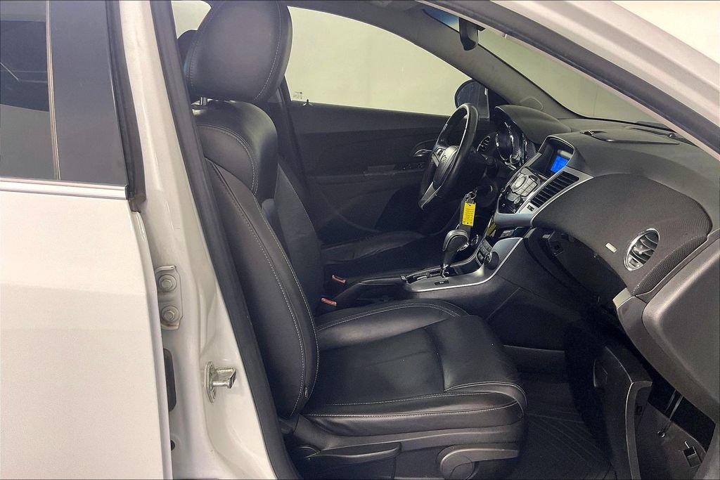 Used 2011 Chevrolet Cruze LTZ FWD image 9
