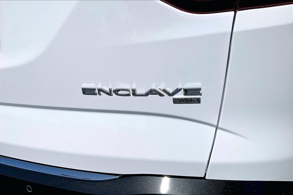 Used 2018 Buick Enclave Essence AWD/4WD image 28