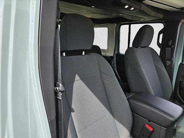 Used 2024 Jeep Wrangler Sport S image 21