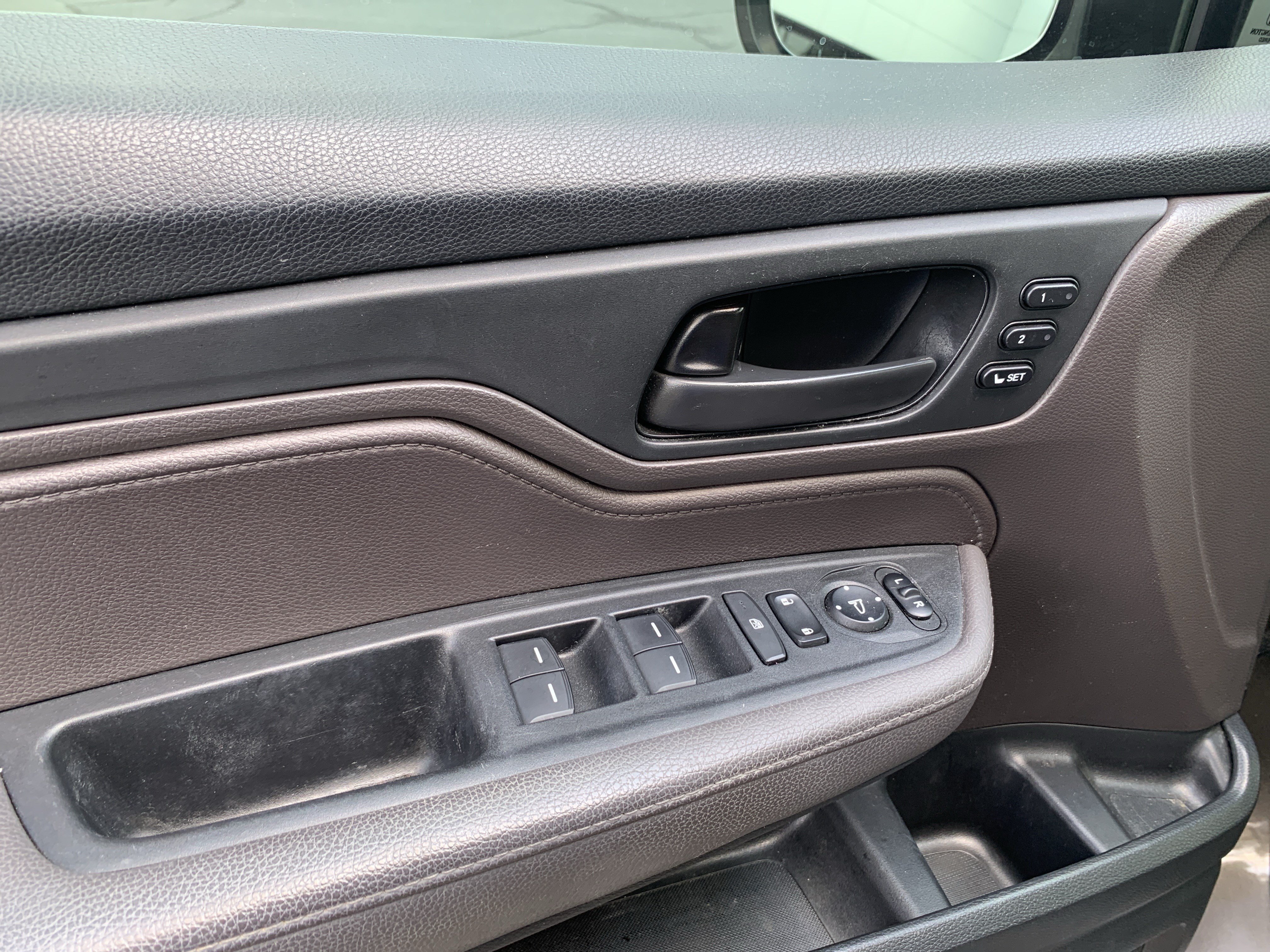 Used 2018 Honda Odyssey EX-L image 15