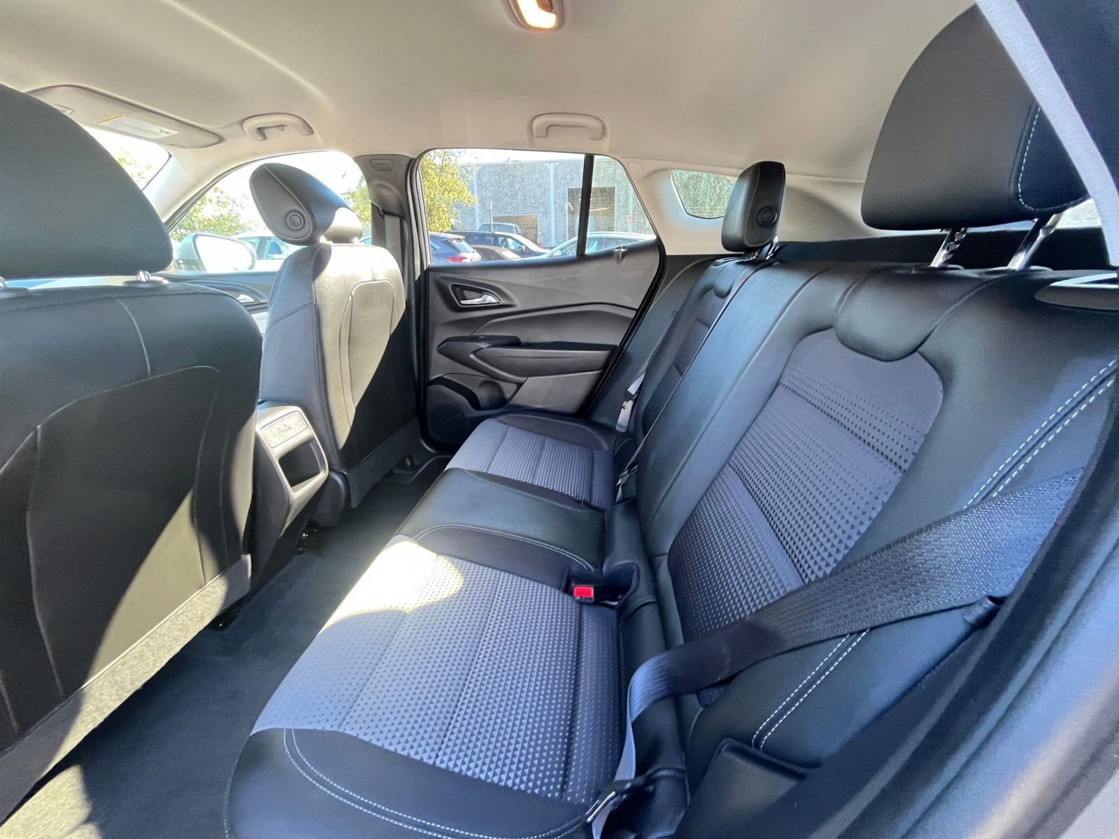 Used 2025 Chevrolet Trax LT image 23