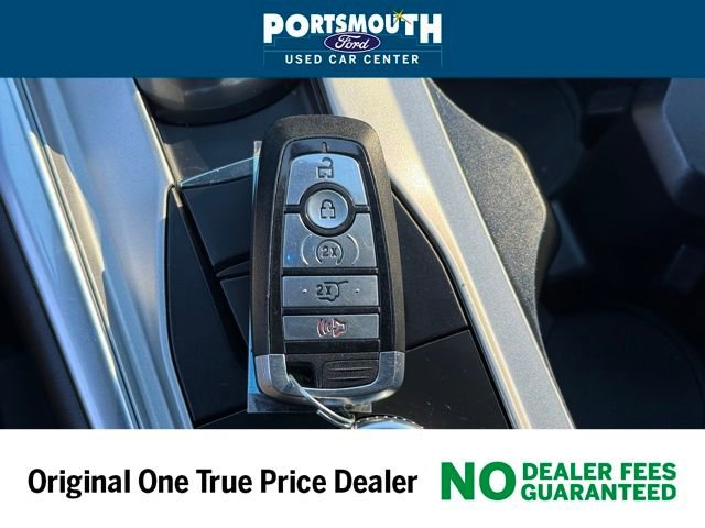 Used 2022 Ford Explorer XLT w/ Equipment Group 202A image 13