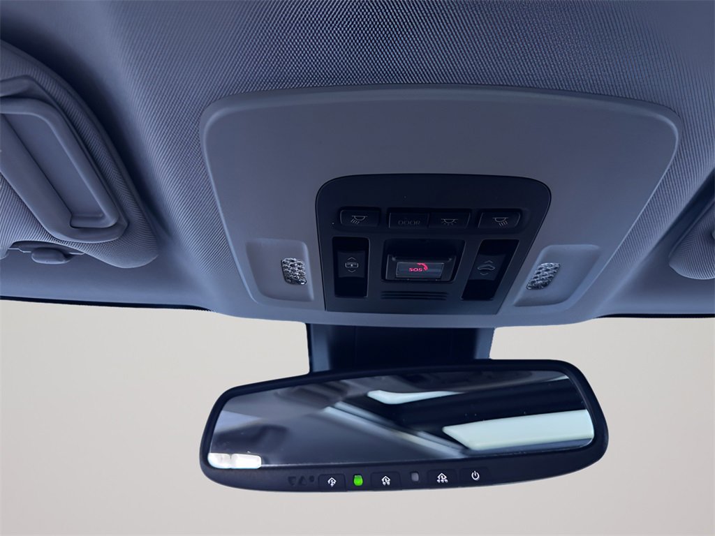 Used 2022 Toyota Camry XSE image 37