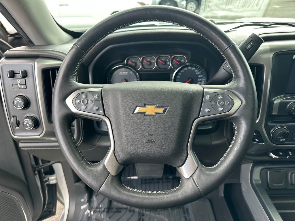 Used 2018 Chevrolet Silverado 1500 LTZ Z71 w/ Redline Edition AWD/4WD image 18