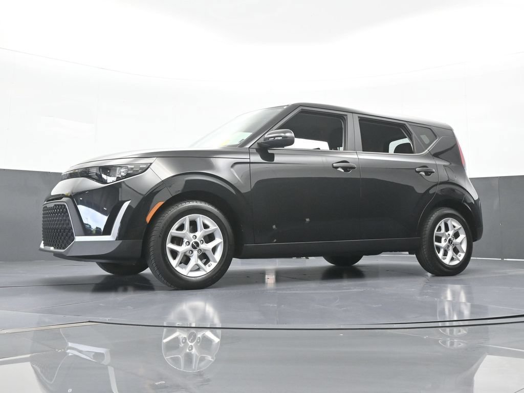Used 2023 Kia Soul S FWD image 53