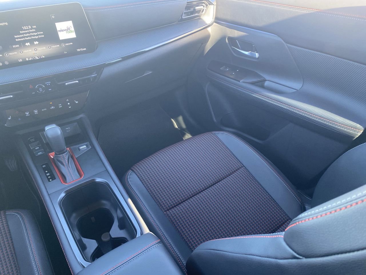 New 2026 Nissan Kicks SR w/ SR Premium Package FWD image 17