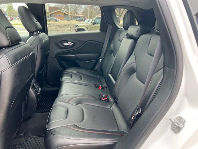 Used 2022 Jeep Cherokee Trailhawk w/ Trailhawk Elite Value Package image 5