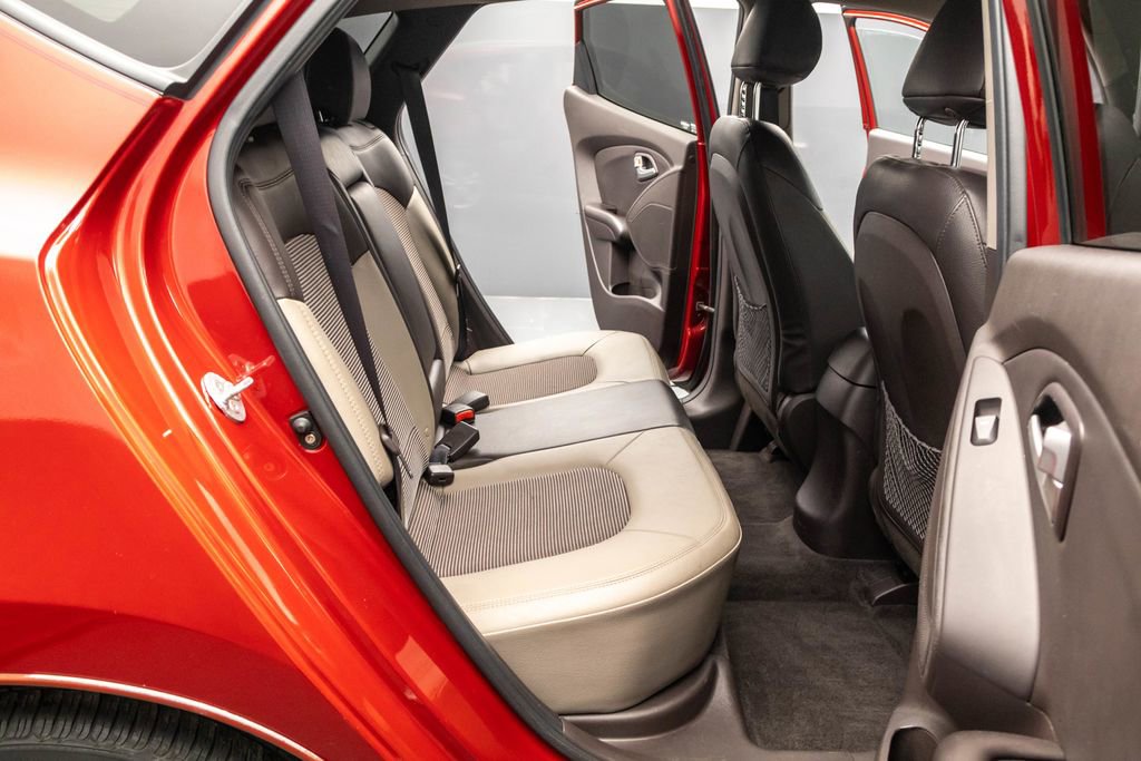 Used 2013 Hyundai Tucson GLS image 25