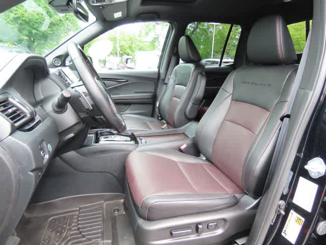 Certified 2021 Honda Ridgeline Black Edition image 14
